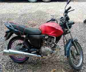 Honda CG 150 Titan ES 2005 em leilão