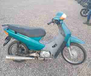 Honda C 100 Biz ES 2004 em leilão