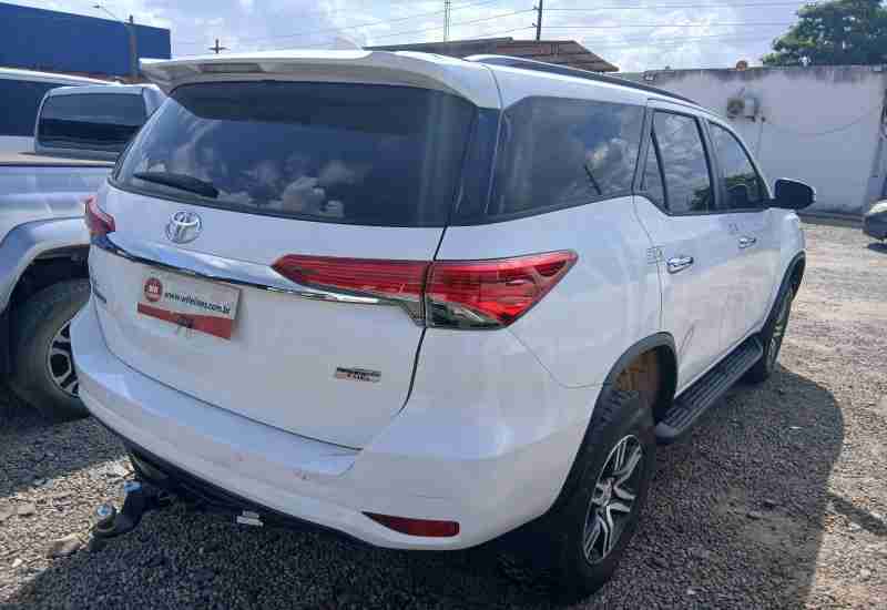TOYOTA/Hilux SW4 SR 2.7 16V VVT-i — foto do lote